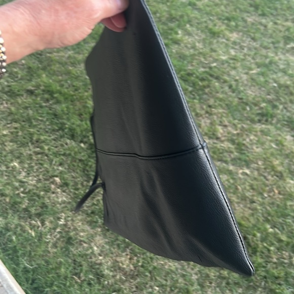 Banana Republic 🖤 Black genuine leather shoulder bag - Picture 7 of 8